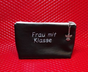 Kosmetiktasche Frau mit Klasse (2)