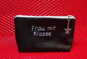 Kosmetiktasche Frau mit Klasse (2)